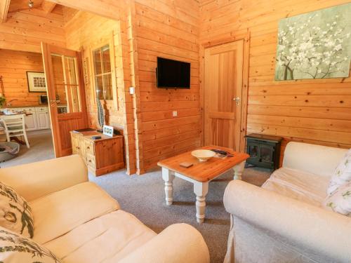 Pond Cabin – Photos 5