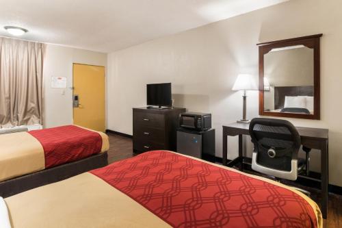 Econo Lodge - Conyersにあるベッド