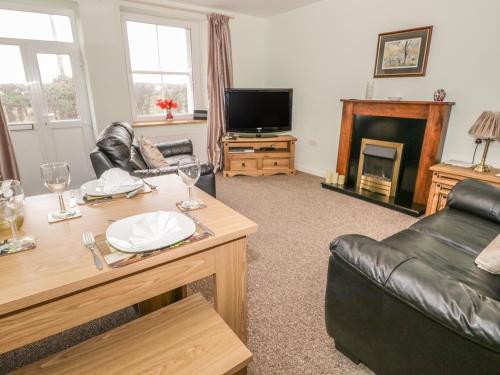 2 Park Nook Close – Photos 3