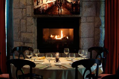 Pinnacle Hotel Whistler Image