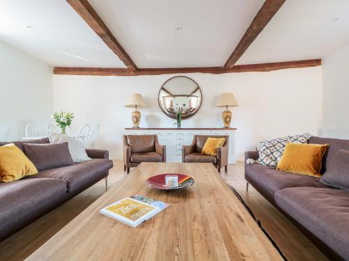 Carriage House – Photos 3