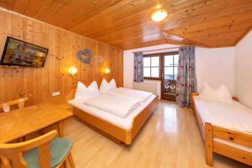 Gallery image of Pension Alpenrose in Maishofen
