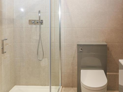 Bilik mandi di Upper House Barn Saddleworth