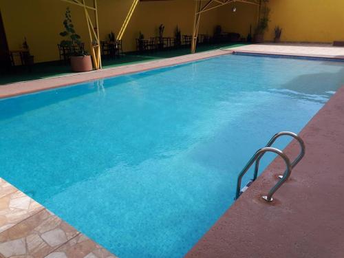 Bazén v ubytování Hotel Costa Pacifico nebo v jeho okolí