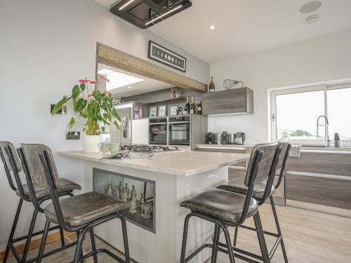 Dapur atau dapur kecil di Hafod Y Mor