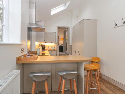 Lakeside Cottage – Photos 5
