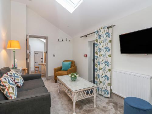 Lakeside Cottage – Photos 3
