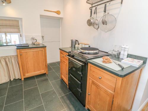 Kuchyň nebo kuchyňský kout v ubytování Howgill Cottage