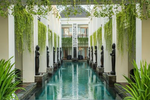 Bazén v ubytování Tonys Villas & Resort Seminyak - Bali nebo v jeho okolí