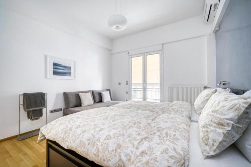 Stunning Central 180m2 4 Bedroom 3 Bathroom, Sleeps 10 Guests