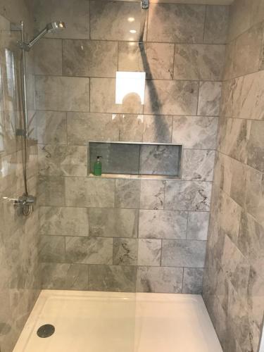 Ένα μπάνιο στο Ravenswood Guest House