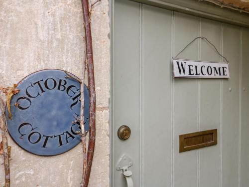 October Cottage – Photos 3