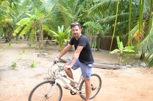 Pyöräilyä majoituspaikan Agro Village Resort , Kalpitiya alueella tai lähistöllä