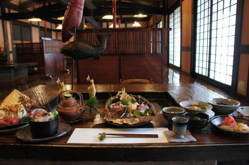 Comida en el ryokan o alrededores
