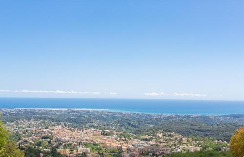Vaade majutusasutusele Les Mas d'Azur Villa linnulennult