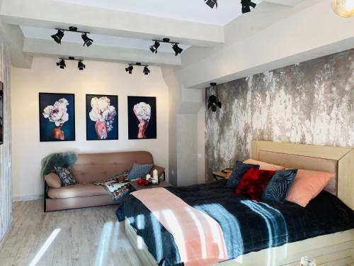 Χώρος καθιστικού στο Studio lux Loft on Victory street in the City Center