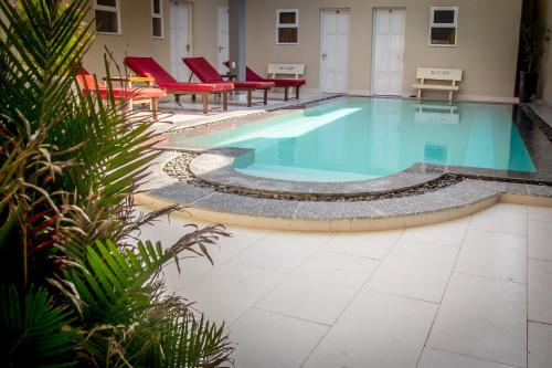 สระว่ายน้ำที่อยู่ใกล้ ๆ หรือใน Mui Ne Hills Budget Hotel