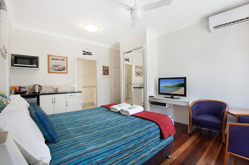 Gallery image of La Costa Beachside Motel in Gold Coast