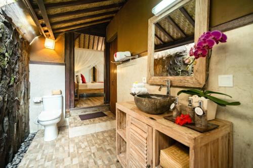 Phòng tắm tại Villa Nini