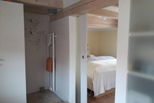 Postel nebo postele na pokoji v ubytování Geschmackvoll eingerichtetes Haus