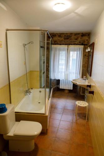 Ένα μπάνιο στο Casa da Balea