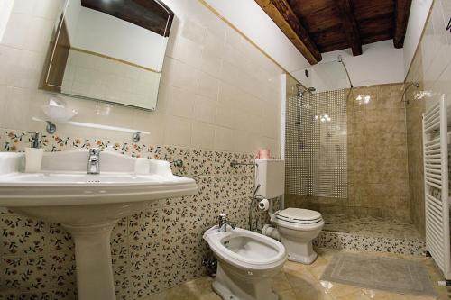 Kúpeľňa v ubytovaní Millefiori la Corte delle Rose