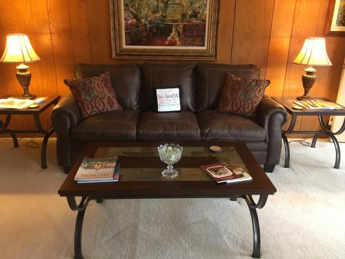 Brookside Mountain Mist Inn – Photos 2