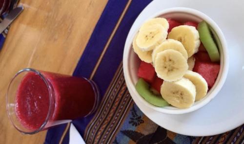 Makanan di atau berdekatan hotel
