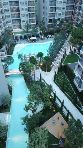 Bazén v ubytování La Casita pool access condo HuaHin nebo v jeho okolí