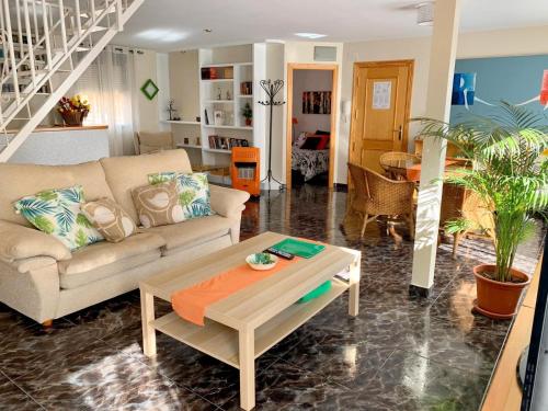 Apartamento diáfano y luminoso en Onil, Onil – Updated 2023 ...
