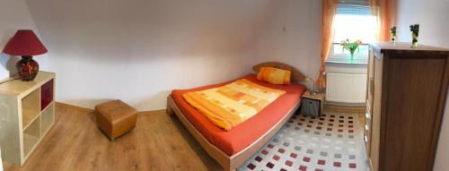 Postel nebo postele na pokoji v ubytování Ferienhaus Hedwig