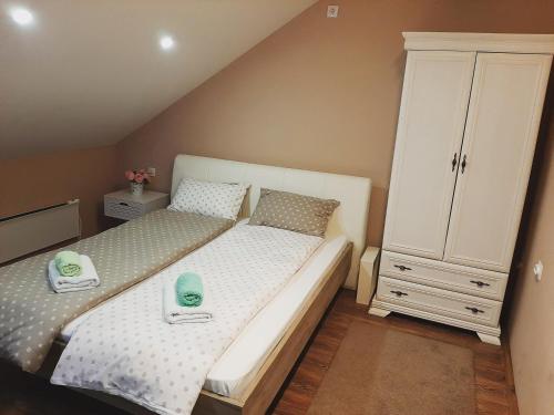 Cama ou camas em um quarto em AnaMari loft rooms