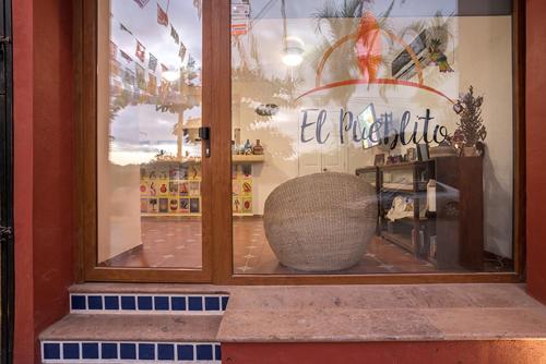 Фотография из галереи Casa Lotería -Pueblito Sayulita- Colorful, Family and Relax Experience with Private Parking and Pool в городе Саюлита