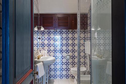 Koupelna v ubytování Creuza de Ma by Wonderful Italy