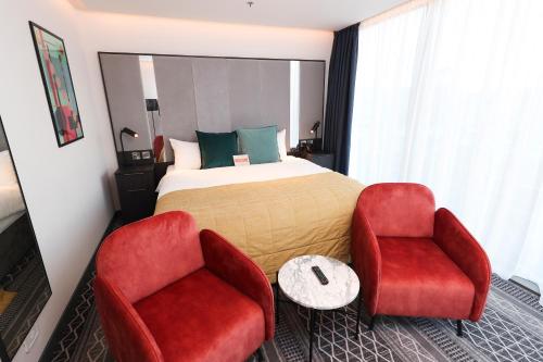 Marlin Hotel Stephens Green Image