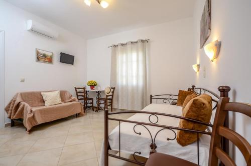 Gallery image of Gaitani apartments plaka naxos in Mikri Vigla