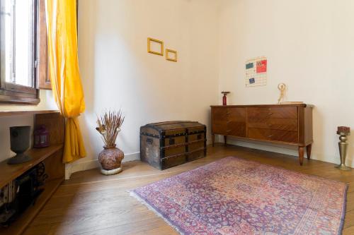 Super central handcraft lovers Home