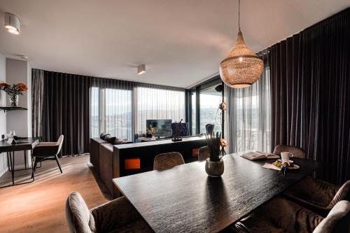 Χώρος καθιστικού στο CLOUD No7 APARTMENTS
