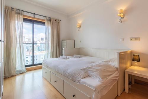 LovelyStay - Modern apartment in Anjos