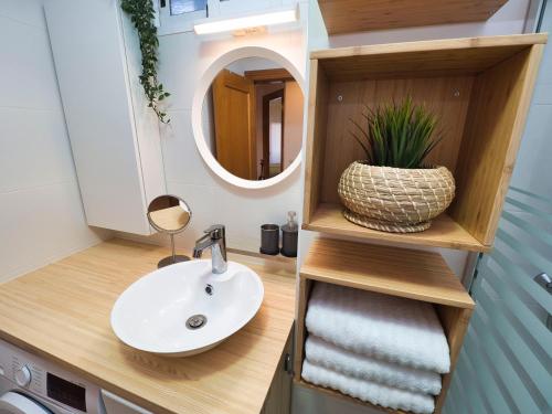 Imagine din galeria proprietății Ático Azalea - Corazón del Carmen, doble balcon, wifi în Murcia