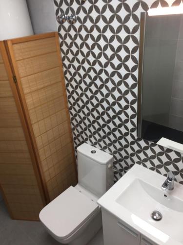 Un baño de Acogedor y novedoso Loft en Torrevieja