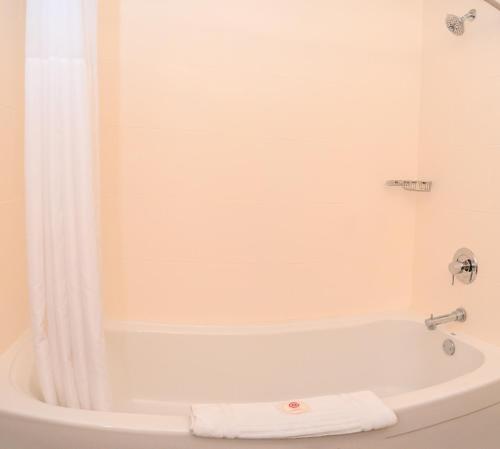 Ванная комната в Comfort Inn & Suites Patriots Point