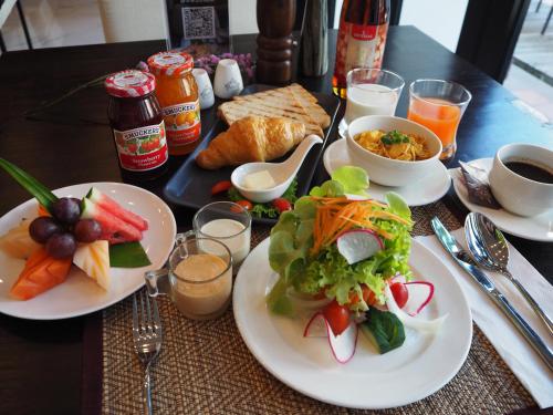 Đồ ăn tại/gần khách sạn