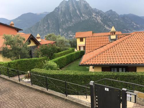 Nespecifikovaný výhled na hory nebo výhled na hory při pohledu z apartmánu