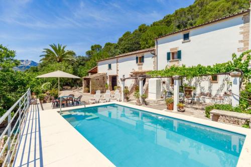 Villa Cals Frares by Sealand Villas