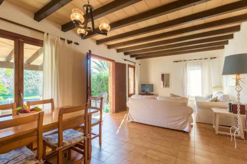 Villa Totxa by Sealand Villas