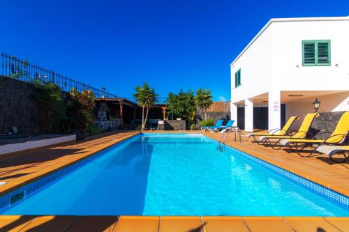 Villa LEONARD