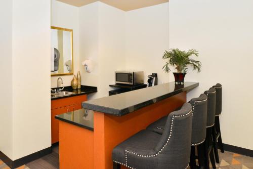 Gambar di galeri bagi Holiday Inn Kansas City Airport by IHG di Kansas City