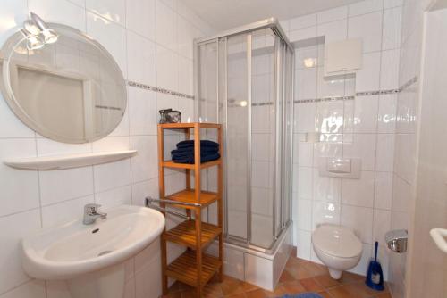 Ванная комната в Ferienwohnung in Sassnitz RÜGEN Nähe Weltnaturerbe Kreideküste
