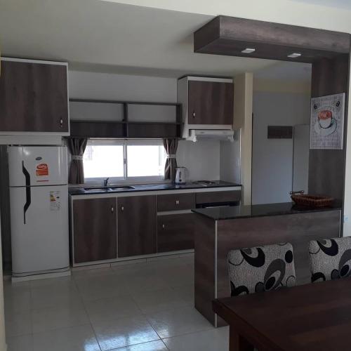 Departamentos37Depto2 226 Calle 37 Primer piso, 7107 Santa Teresita, Argentina